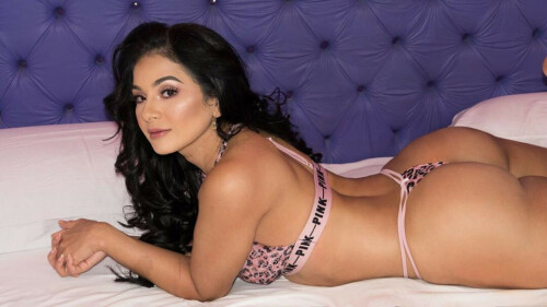 Ericka Castro 507868b554c0638d55