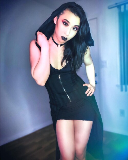 Erika Ishii 11890e2c06d1aa41e0c