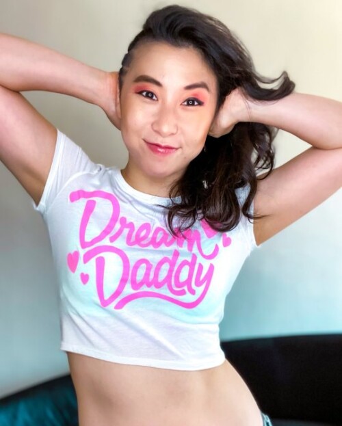 Erika Ishii 12499bb61075dce3b03