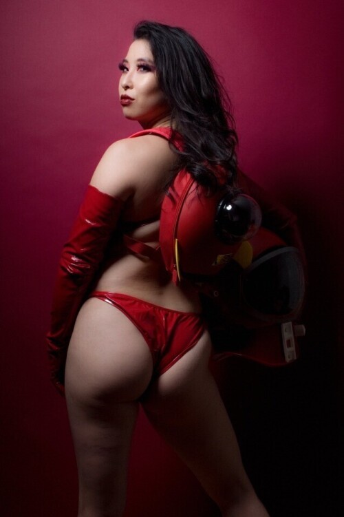 Erika Ishii 24138fadd1e8172940