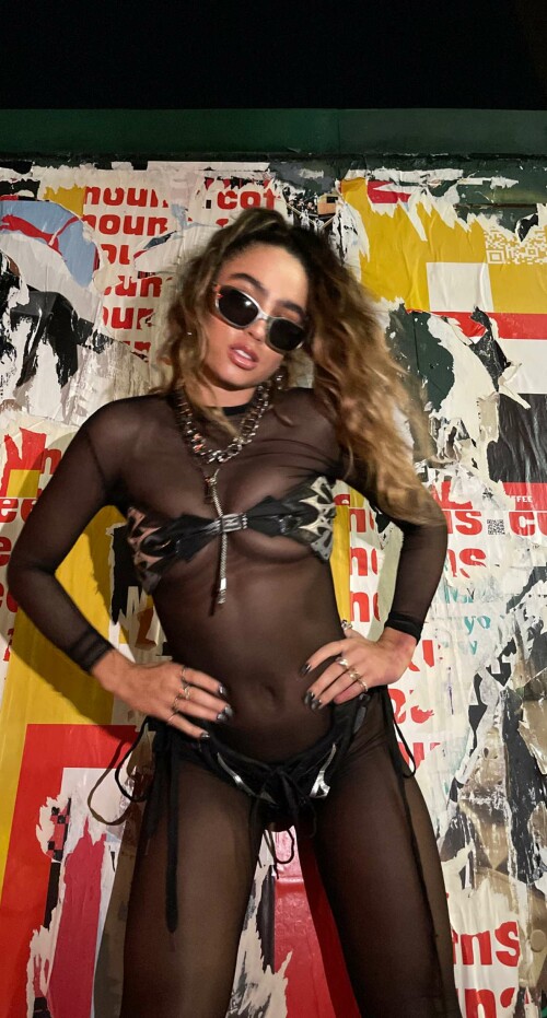 EtYFKbZKrMknucqi7cODs.1023