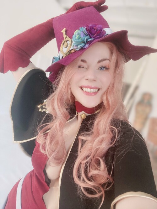 Etemj2XXUAI to2e37f77f24a3bc17d