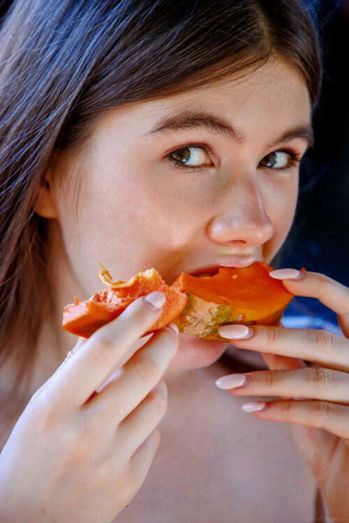 Eternal Virgin Marichka Glory high 0058f0a0f6159eb6be20