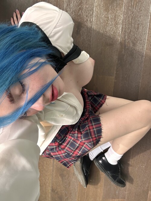 F rOW3kWUAAD 4je41de60d7988f0b9