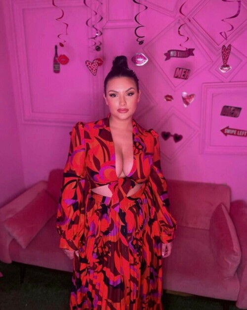 F000B99D 6F1B 401C B0DB 706F3B9780C6