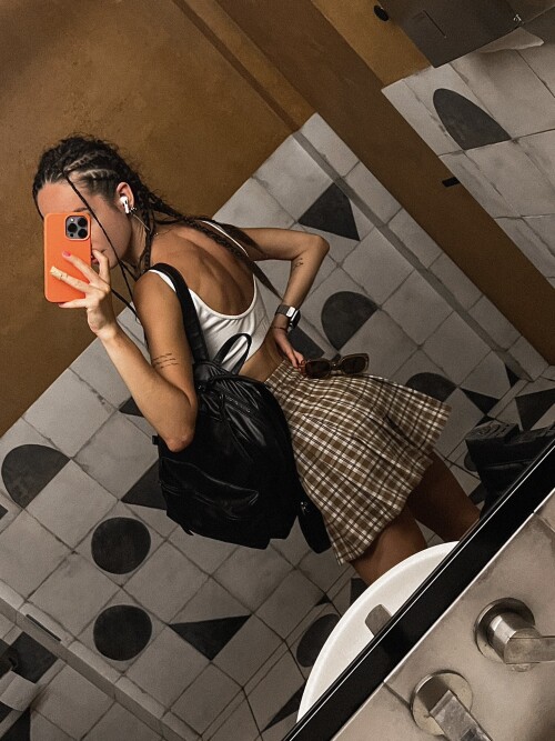 F0doUAkWYAAzgsHd1d8284a5180a426