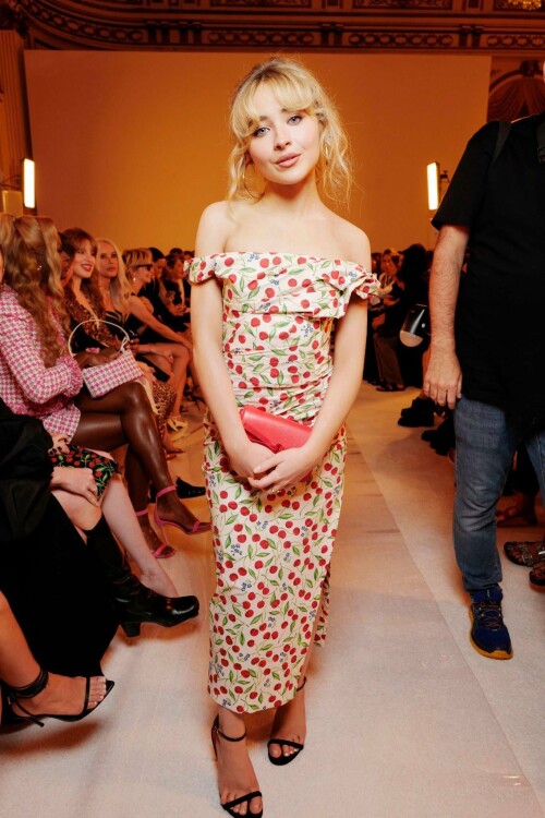 F1C1FF0D 54A9 47A4 BDC2 55E7433110B9