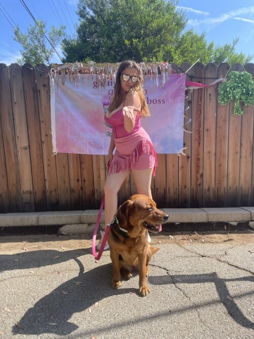 F1Lj1XzakAA2CBv0b63562afd454d11