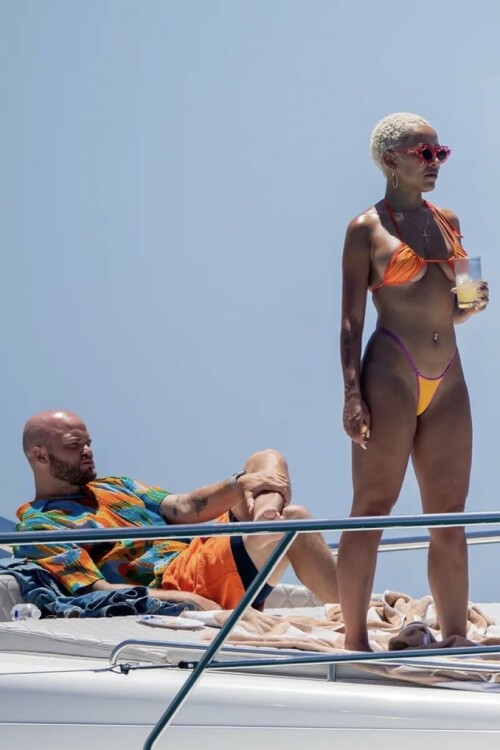 F1kx6cRWcAAU2d96bedab8f6dfcf79c