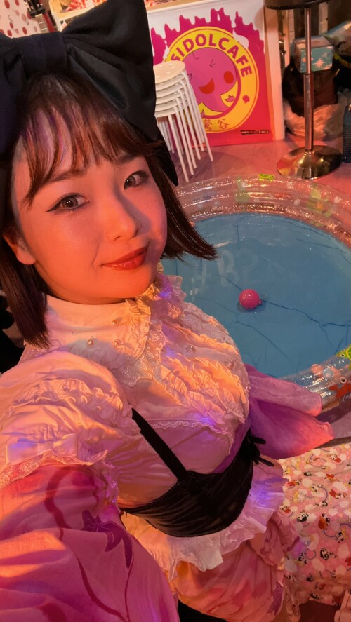 F20zhMRaEAAcxua4c1fe18daf74ca98