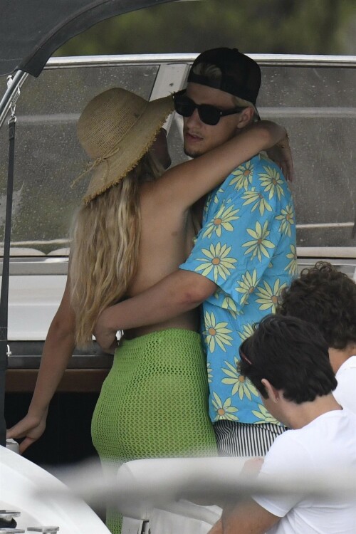 F226145D-8A2E-4230-A541-1566A20190A1