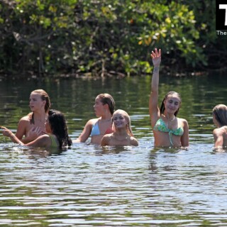 F266C177-988A-4E33-AF1A-05F9C6512AF7