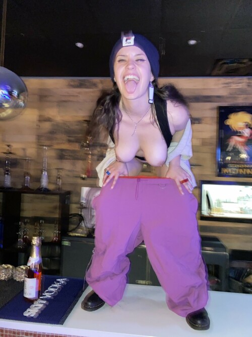 F2znfhtWgAAl4q36cd62f79142d8493