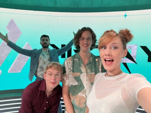 F3 kZ8eWwAE3OtL52656d1abef1c150