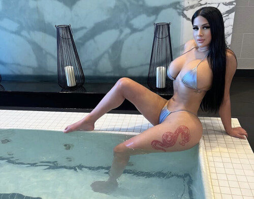 F379D519 7853 429E A3FE 396175C707D2f67d7ba646b9c5d3