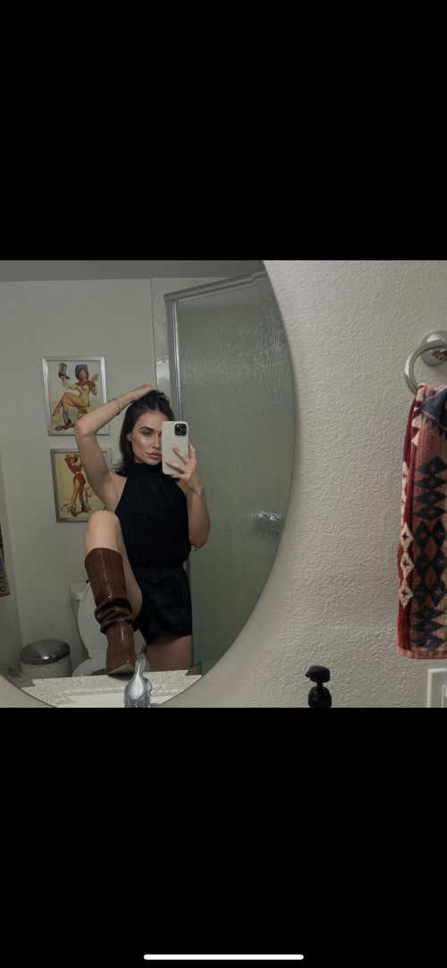 F3C75F7B-D0C9-4099-BBF0-BA68E0087C72