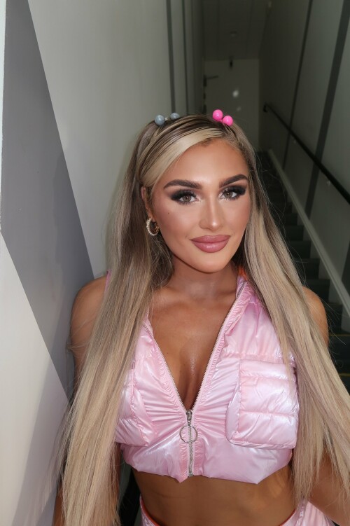 F3DBva WoAATN0q72bb5f4ae24daf5d