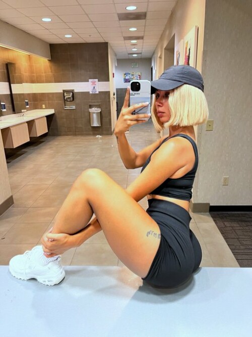 F3X4 enXkAAxTxLaecd120b74e252c9