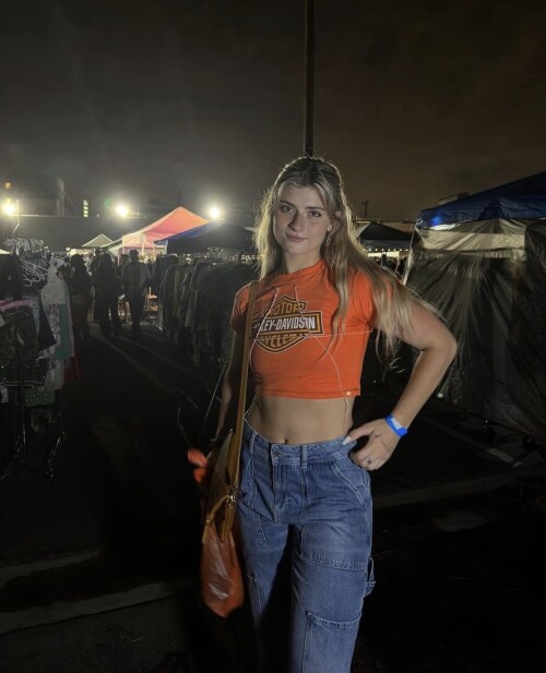 F3 BkGHWoAAaUOg2db4a337865d0092