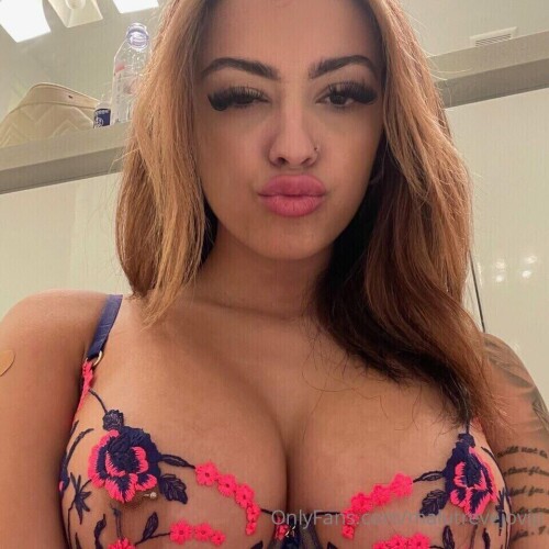 F40CA5D4 66EF 495C 80DF 6D663189A8A2