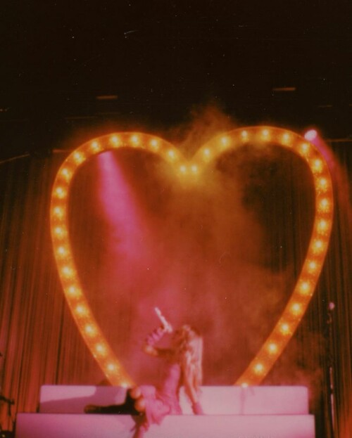 F40D56C1 44E2 43DA BE7D E9FBFA286609