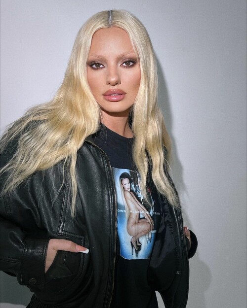 F4481ABB DC94 422C B663 B6AA0F3DD3D9