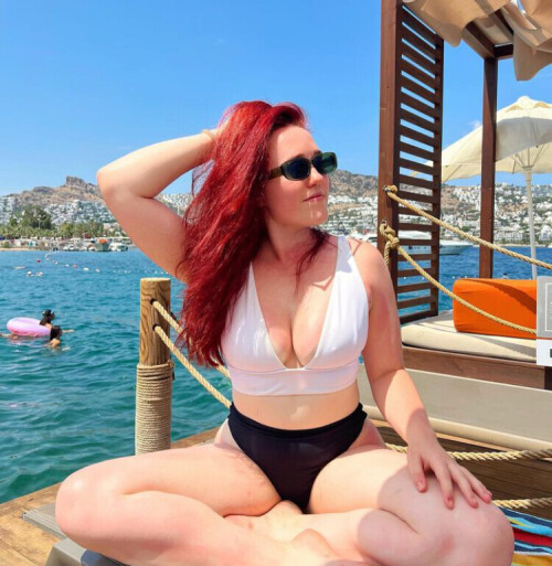 F49FB9D4 F351 45F5 945A DAF440AF6D62da0a1efe39676a8e