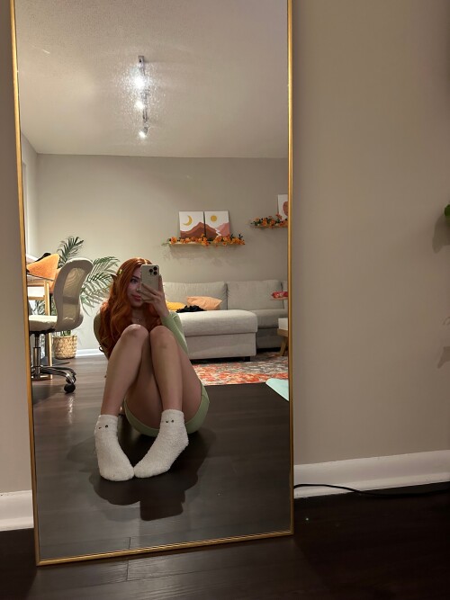 F4B83F26 EFCA 4B9B A399 8C510ECDE8D7