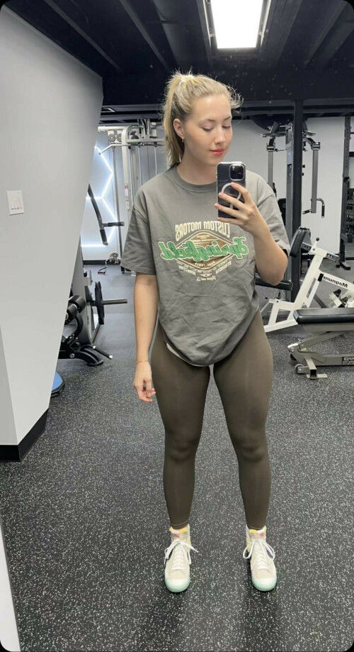 F4EBEBED 5C3A 4AAD 8685 0244D8A100EF