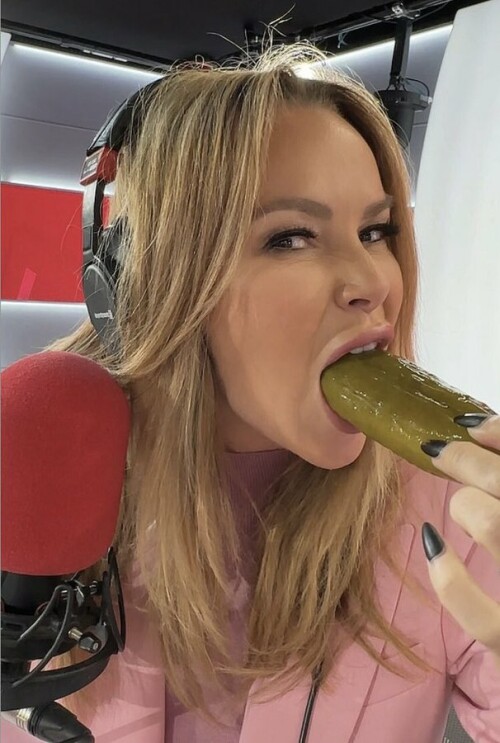 F511646F 619D 4CA1 902B 23E5BE0B6FB5