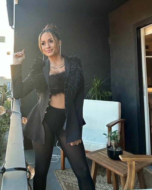 F58F8C02 F5B1 46BD 8D8E 48B2469B93AE