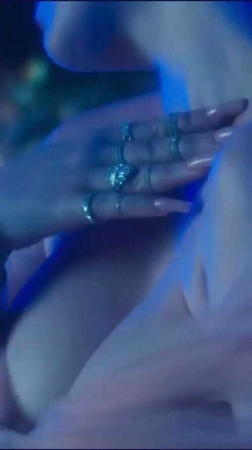 F5B0F033 EFEA 4170 9663 B684DD7532AC