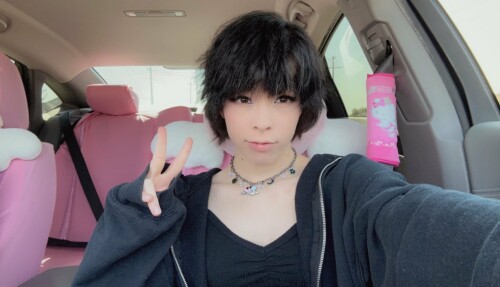 F5LRUrSW0AAXSBV152212d028a7f1e0