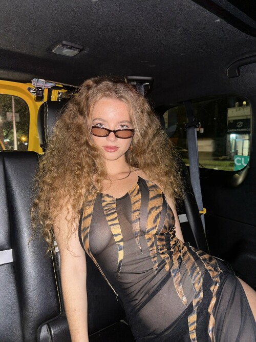 F60 A5dbkAA7zF697585028945a9c9