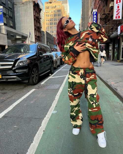 F6D459C6 B9E4 4C6B A18A 1E3120581736