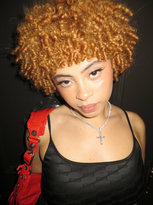 F6cNRTfaQAAMBxBe25e1275e5b460d8