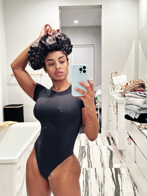 F7hviprawAAsCZ 1606966c5cf2cc27