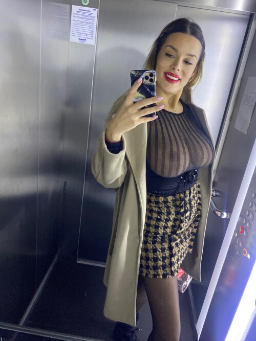 F89d 00WoAABDW2534d681384fcfb68