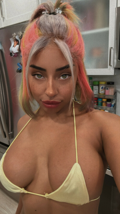 F8 aLfqbEAA86 K8d2d5d75bb1d198a