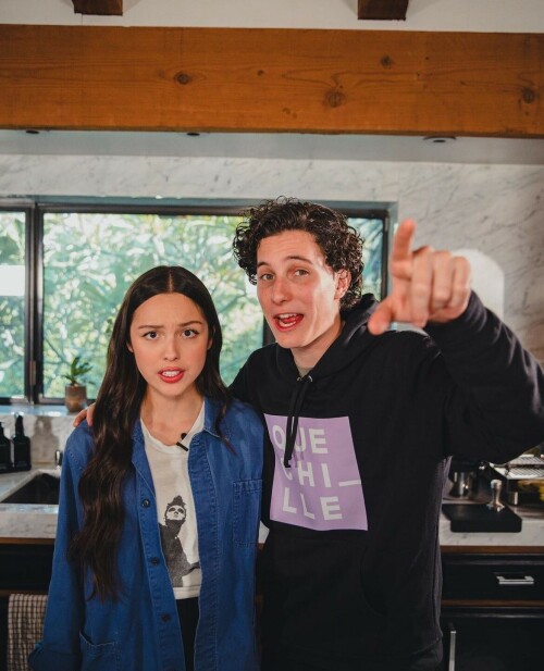 F9 V mCWMAAlnI0314b3f291d718209