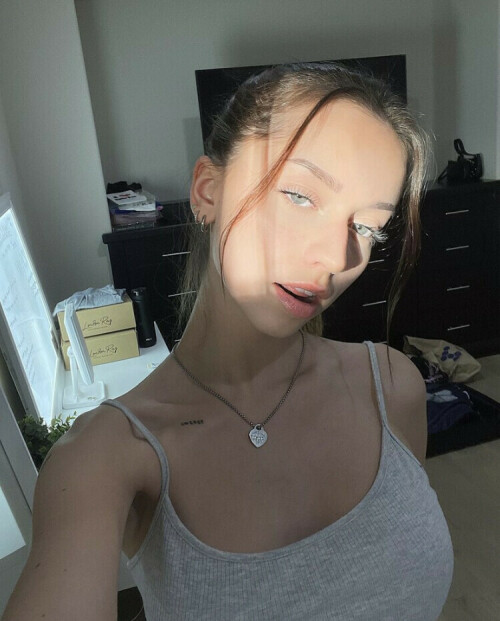 F949B6CC 4F00 4978 9CD1 984254834B47