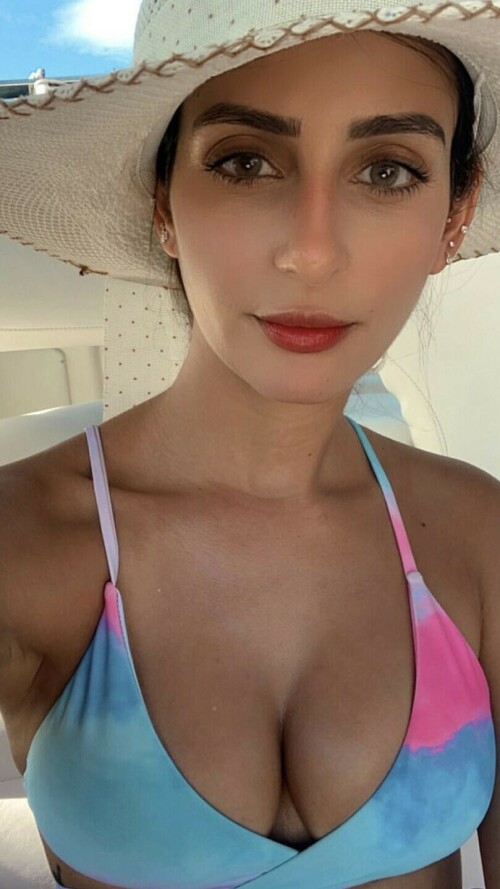 F98E6E2D CB76 45D8 B97F 8294C457DFFF