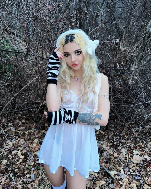 F9B58084 0166 4F1E 99D4 4BEF1068DD5A