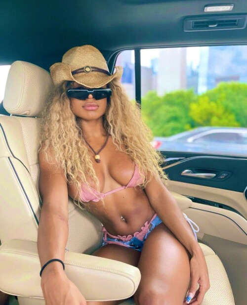 F9pCD MaEAA58eBd61b5c0a0731f8e7