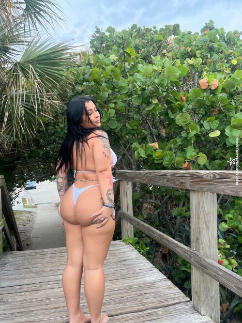 FAE8CA92 6EE3 4C0C 805C 6AC0958BADBD