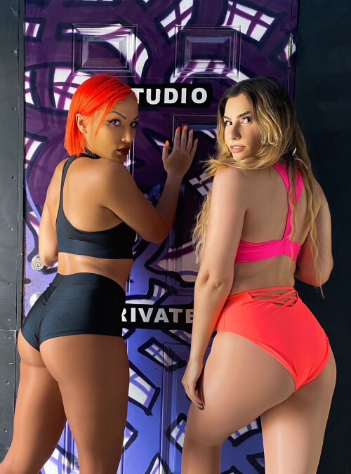 FAdQm7VUYAIidGk.jpg largeea55d49564da9c4c