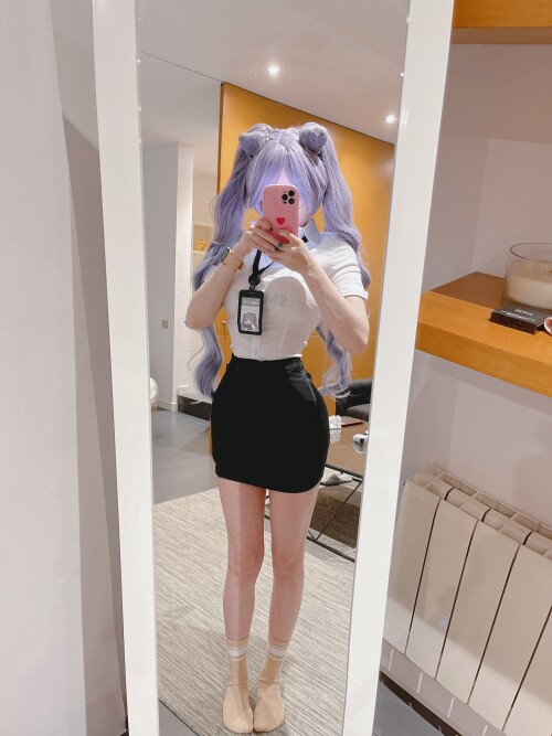 FB84ABB6 5CAA 4F2E A966 EFEF18F2D838