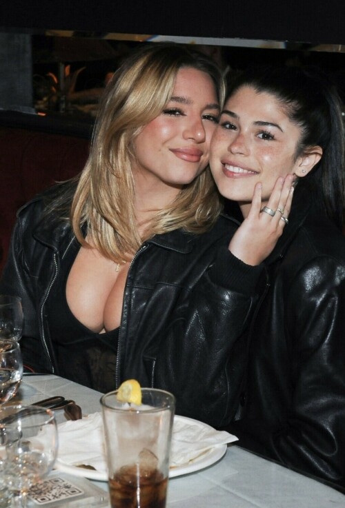 FBC85D8C FFA1 4D60 B639 9C272C5D71B7