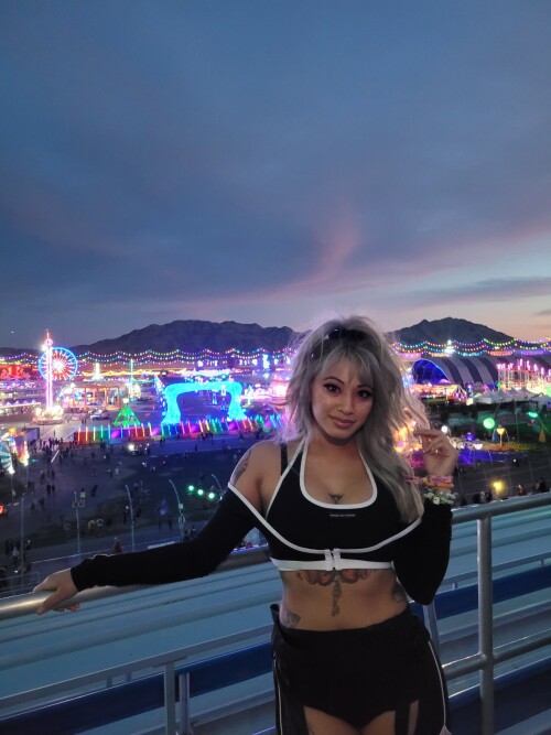 FCfUTVLVUAM561fa1f61eeb0618965a