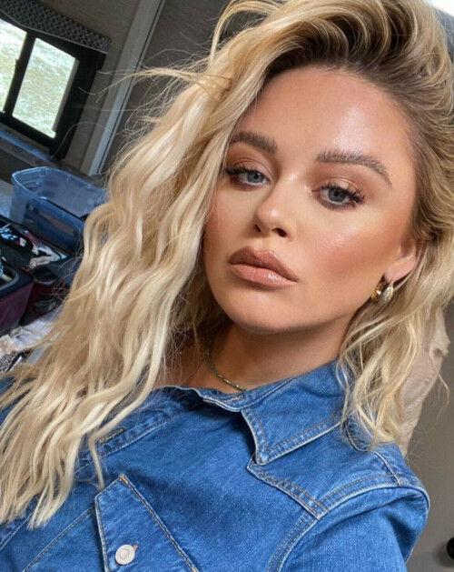 FD2E50FB 4024 4321 99DF 0B30DD1F852C